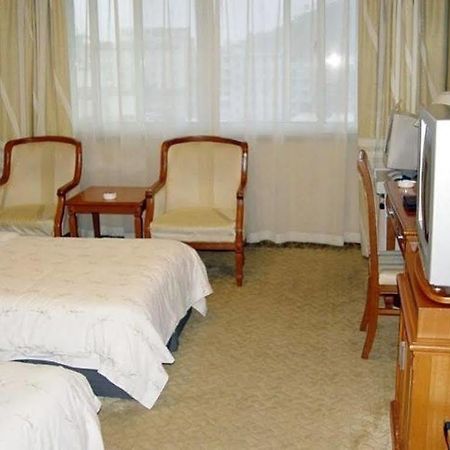 Huaqiao Hotel Linhai Exterior foto