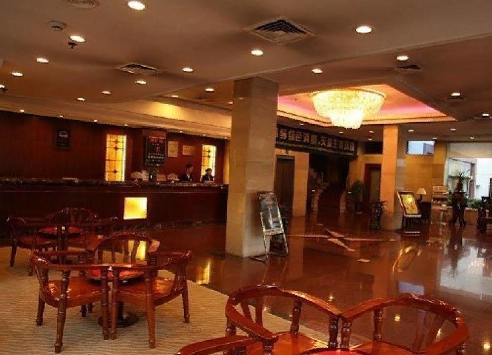 Huaqiao Hotel Linhai Exterior foto