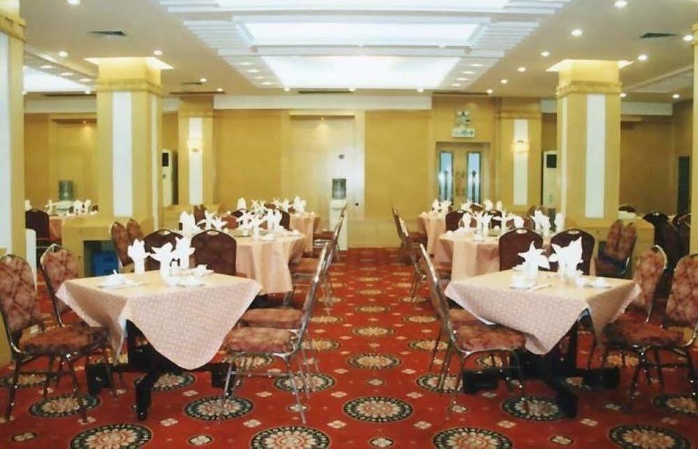 Huaqiao Hotel Linhai Exterior foto