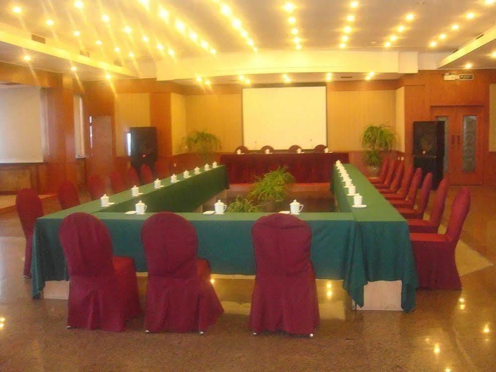 Huaqiao Hotel Linhai Exterior foto